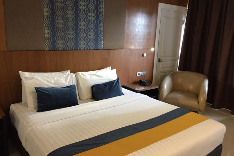 Deluxe Connecting Room