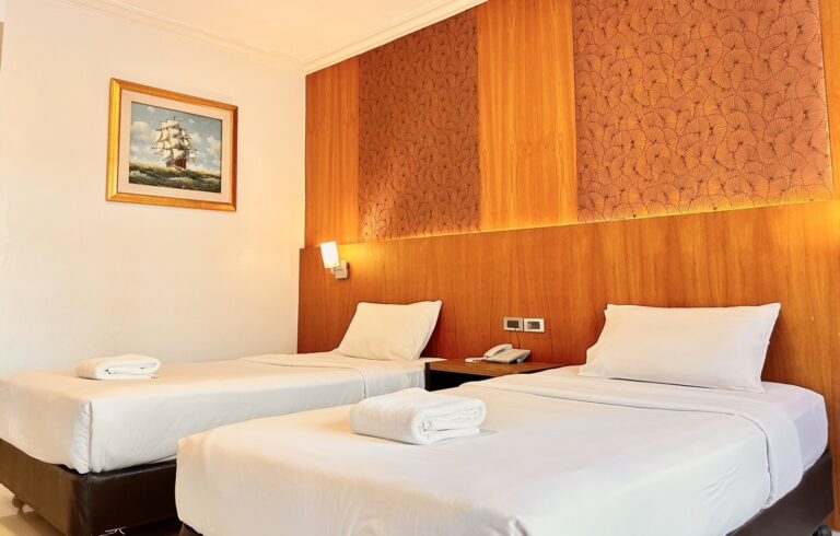 Deluxe King or Twin Balcony